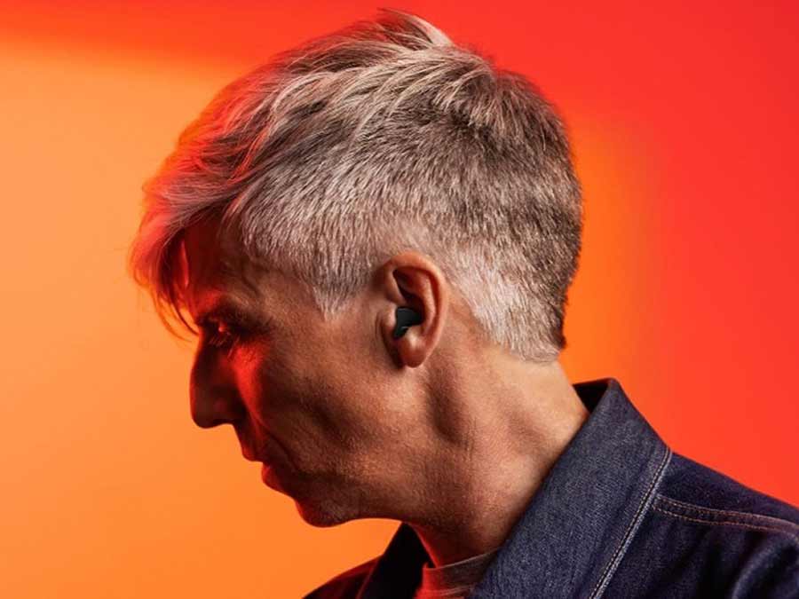 Get independent, unbiased advice about choosing the most comfortable discreet and invisible hearing aids in the UK