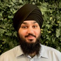 Gurvir Sarai is an HCPC qualified audiologist at Amplify Hearing